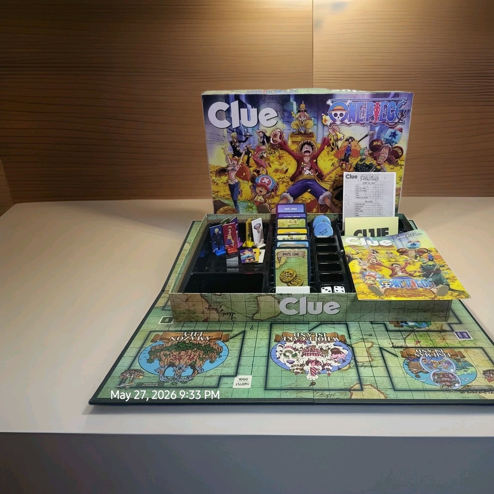 Hasbro-One Piece Animated-Clue Board‎ Game Limited Edition Pre-owned Complete.